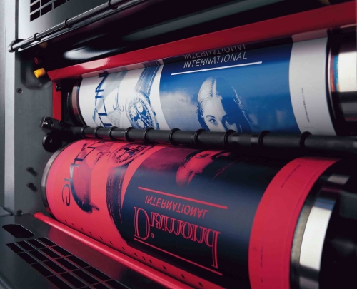 offset printing scaled - Roll To Roll UV printing